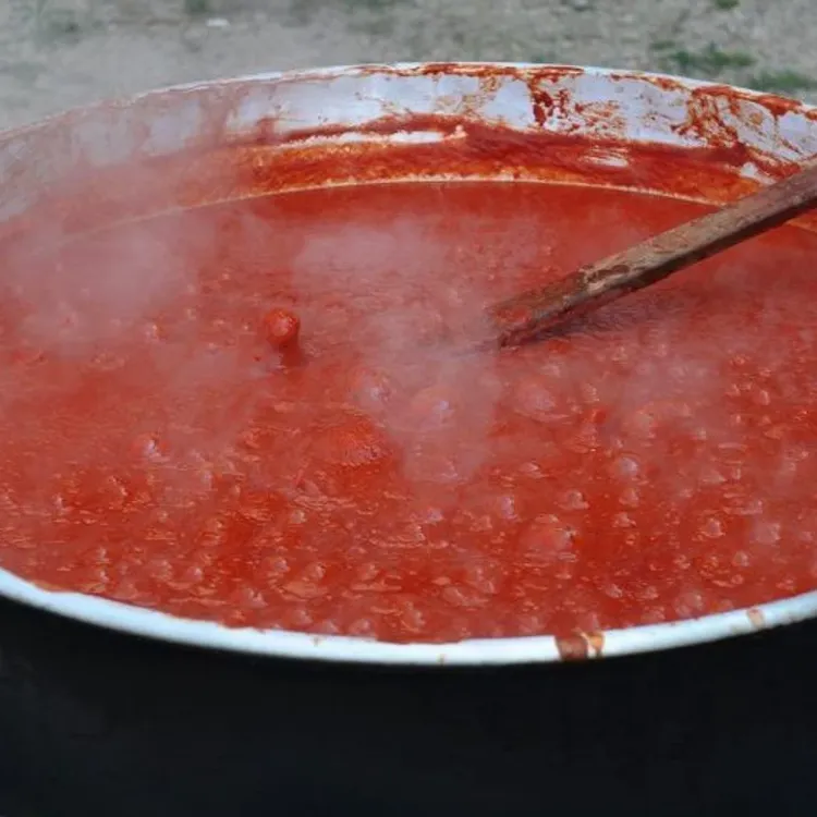 Kahramanmaraş'ta Salça Kazanına Düşen 5 Yaşındaki E.K. Yaralandı