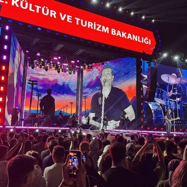Kıraç İlk Günde Kahramanmaraş'ta Sahne Aldı