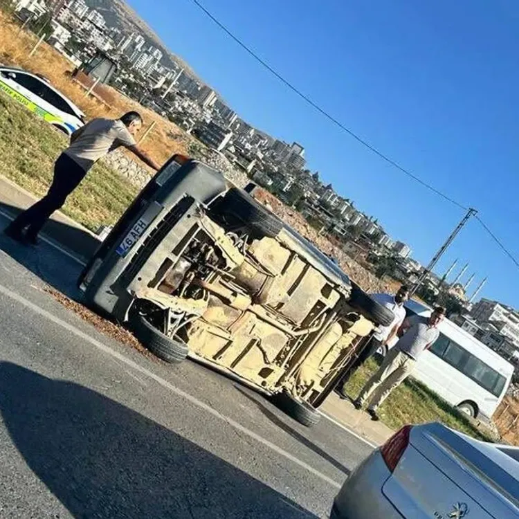 Kahramanmaraş Batı Çevre Yolu'nda Otomobil Devrildi
