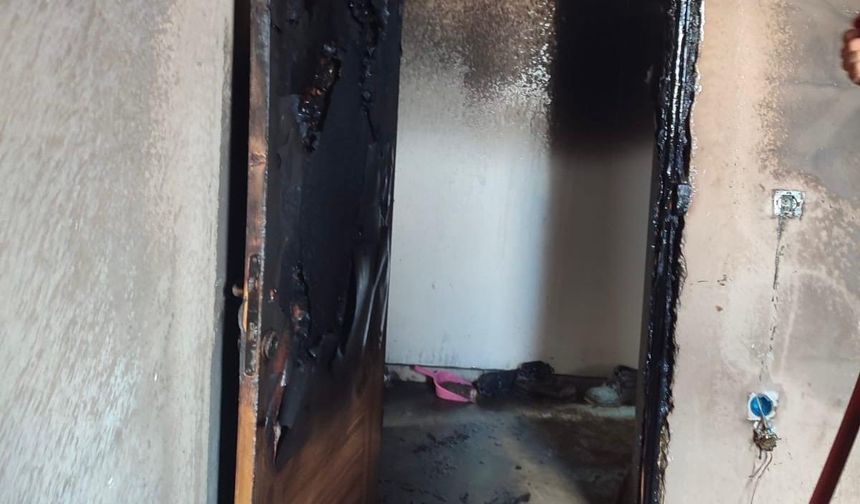 Göksun'da elektrik kontagından çıkan yangında maddi hasar meydana geldi