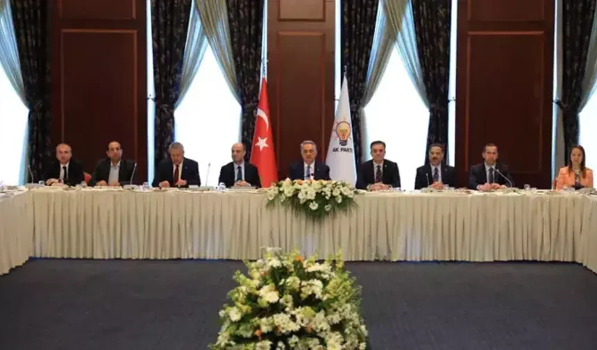 AK Parti'den yasama ve yürütme odaklı yeni anayasa çalıştayı!
