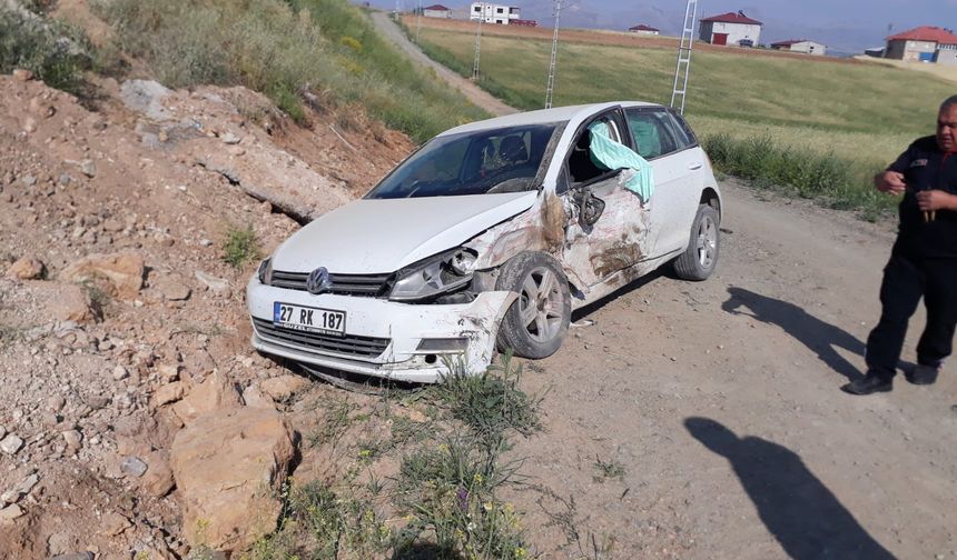 Afşin’de otomobil kazası: iki araç çarpıştı, 2 kişi yaralandı