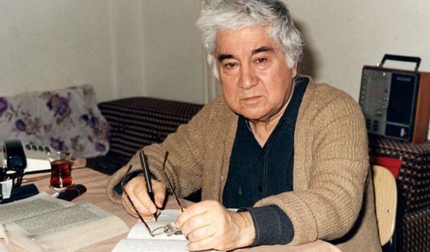 Aziz Nesin Kimdir? Edebiyat Dünyasının Efsane İsmi