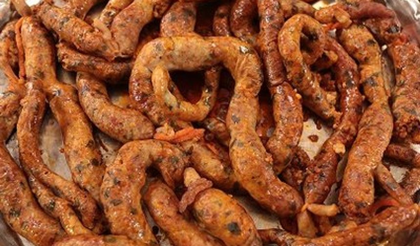 Yöresel Lezzet Mumbar Dolması: Temizlikten Pişirmeye Tüm Detaylar