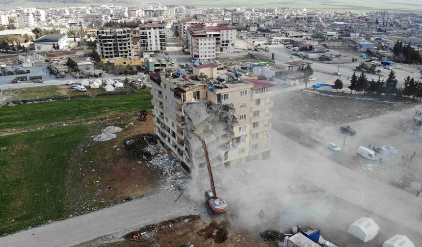Kahramanmaraş depremlerinde o apartman yıkılmıştı: 13 yıl ceza yedi!