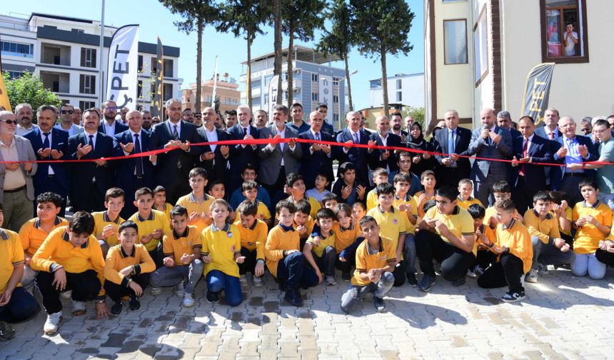 Koç Ailesinin Hayrıyla Yeni Camii ve Kur’an Kursu Kapılarını Açtı