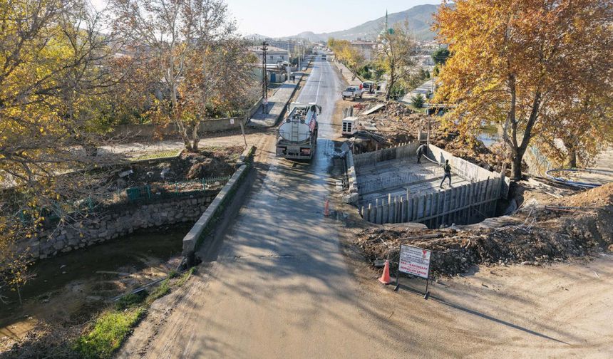 Şekeroba'da ulaşım devrimi: Dar köprü tarihe karışıyor!
