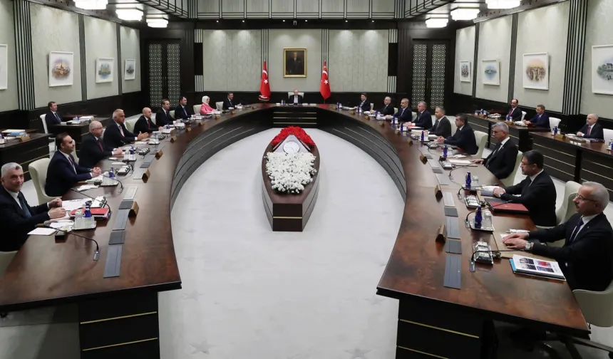 Cumhurbaşkanlığı Kabinesi bugün toplanıyor: Kritik başlıklar masada