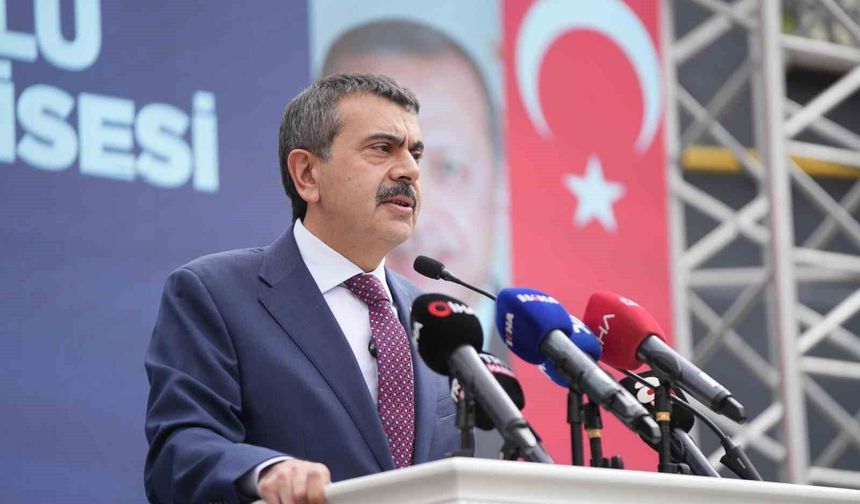 Ara tatiller son mu buluyor? Bakan Tekin'den flaş tatil takvimi açıklaması