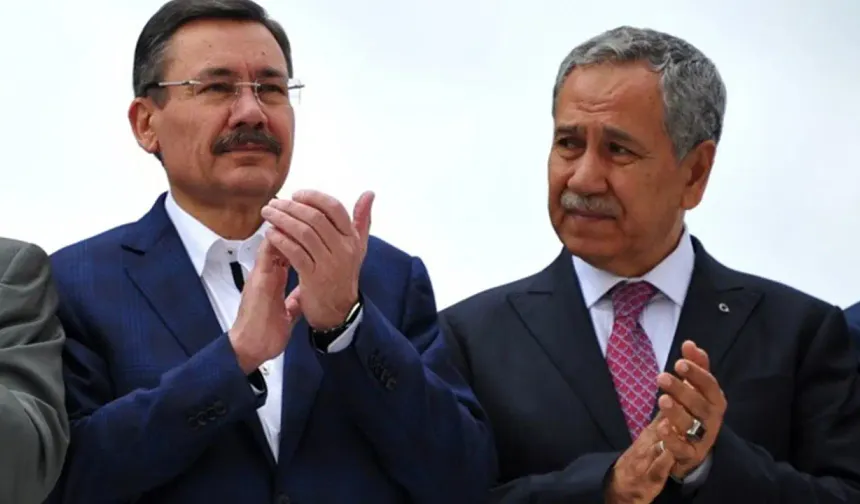 Melih Gökçek'ten Bülent Arınç çıkışı: "Nedenini internete sorun!"