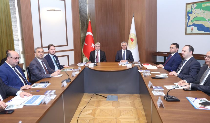 Kahramanmaraş Yeniden İnşa Ediliyor: Başkan Görgel ve Vali Ünlüer’den Kritik Zirve