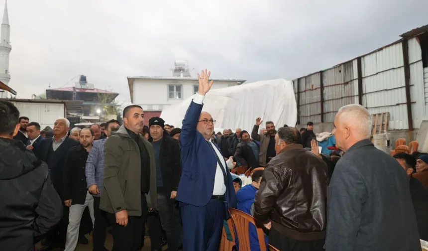 Yüz Yüze 100. Mahallede: Başkan Akpinar Gönüllere Dokunan Buluşmalarini Sürdürüyor