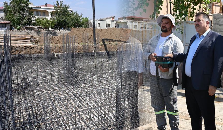 Başkan Karaca düğmeye bastı, İstasyon Mahallesi'nde temel atıldı