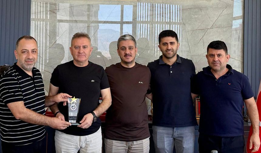 İş insanı Musa Özkök'ten İstiklalspor'a büyük destek