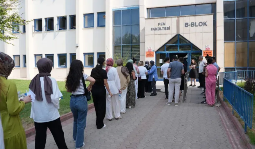 Kahramanmaraş'ta 6 Bin Adaya Dev KPSS Provası Yapıldı