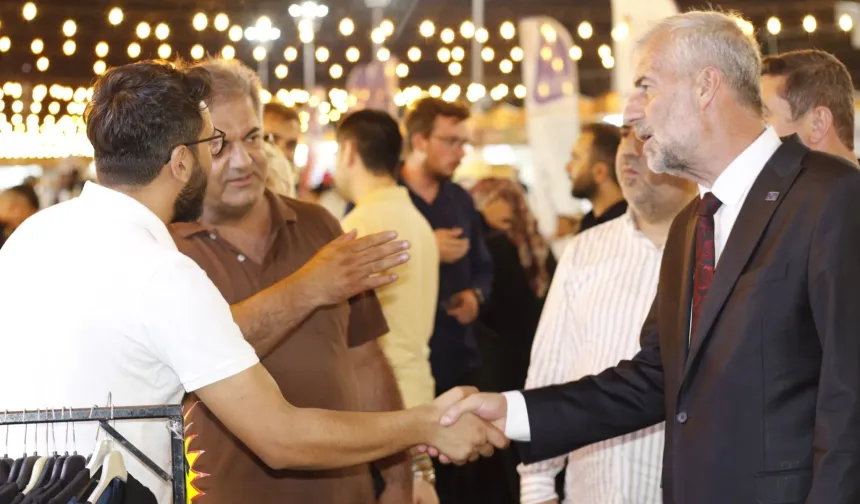 Anahtar Parti heyeti KAFUM’da esnaf ve vatandaşların taleplerini dinledi