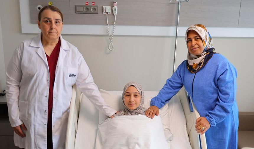 Kahramanmaraş’ta 35 santimetrelik yumurtalık kisti doğurganlık korunarak çıkarıldı