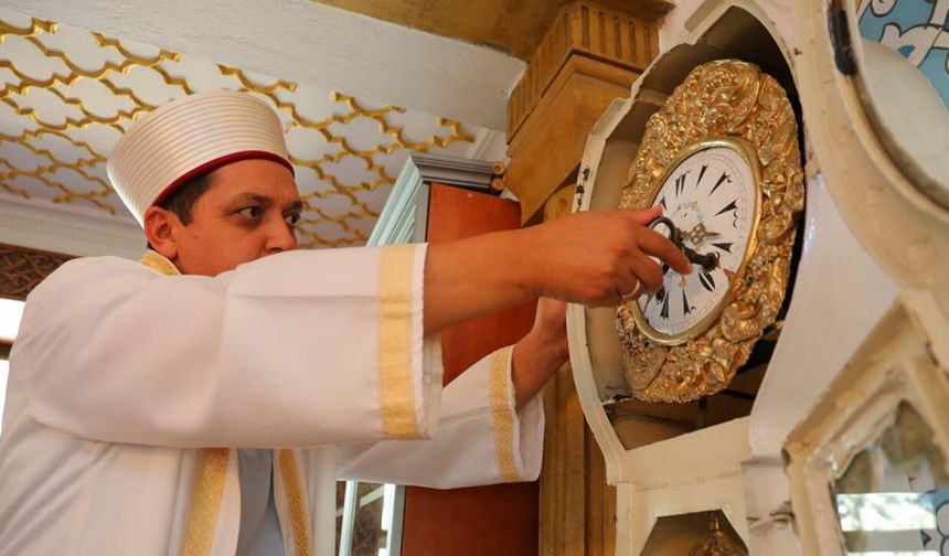 Kahramanmaraş'ta 97 yıllık tarihi saat hâlâ zamanı gösteriyor