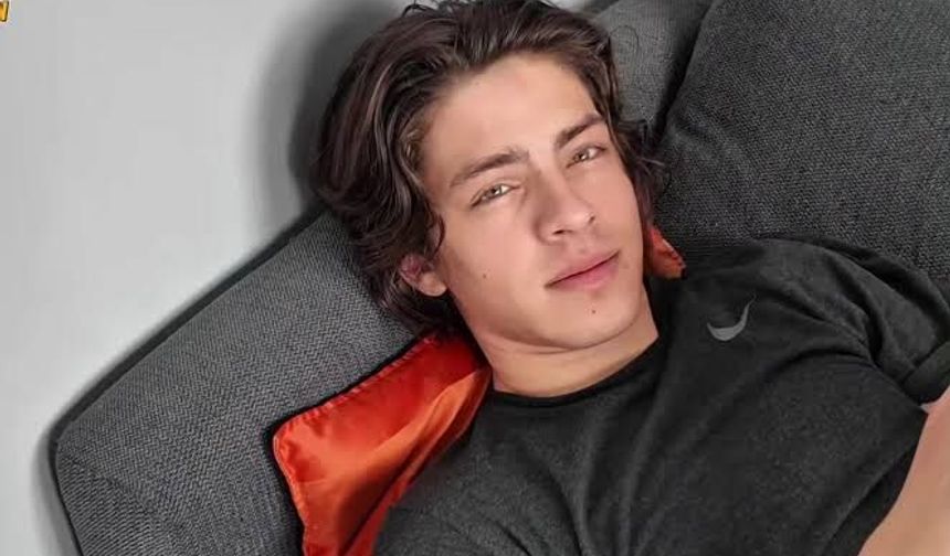 CRUSH grubu üyesi Milan Önder kimdir ve kaç yaşındadır?