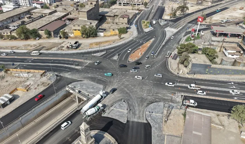 Kahramanmaraş Tevfik Kadıoğlu Kavşağı Yenilendi: Trafik Rahatladı