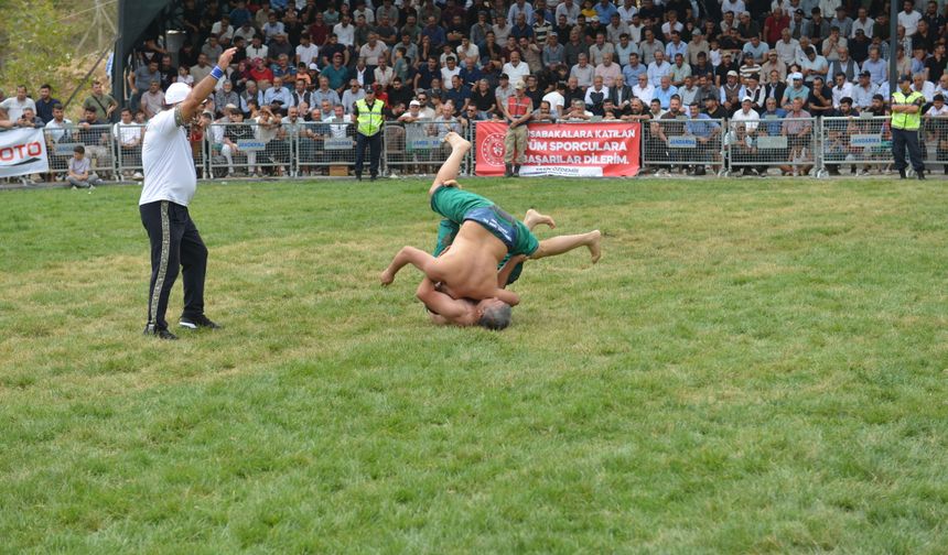 Kahramanmaraş'ta Ata Sporu Coşkusu: Pehlivanlar Kertmen'de