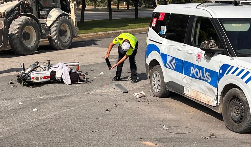 Kahramanmaraş’ta motosiklet polis aracına çarptı: 2 yaralı