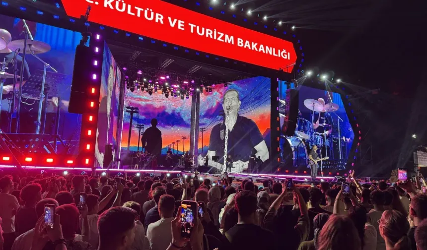 Kıraç İlk Günde Kahramanmaraş'ta Sahne Aldı