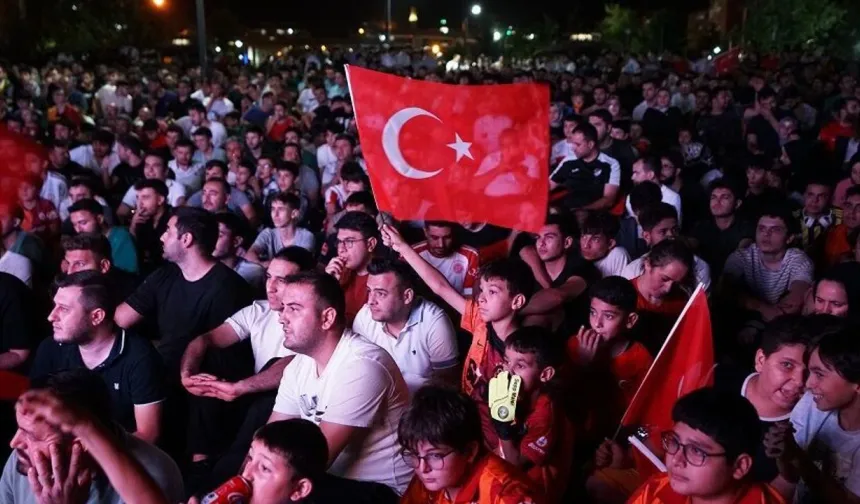 Kahramanmaraş'ta Bizim Çocuklar'a tam destek! Dev ekran kurulacak...