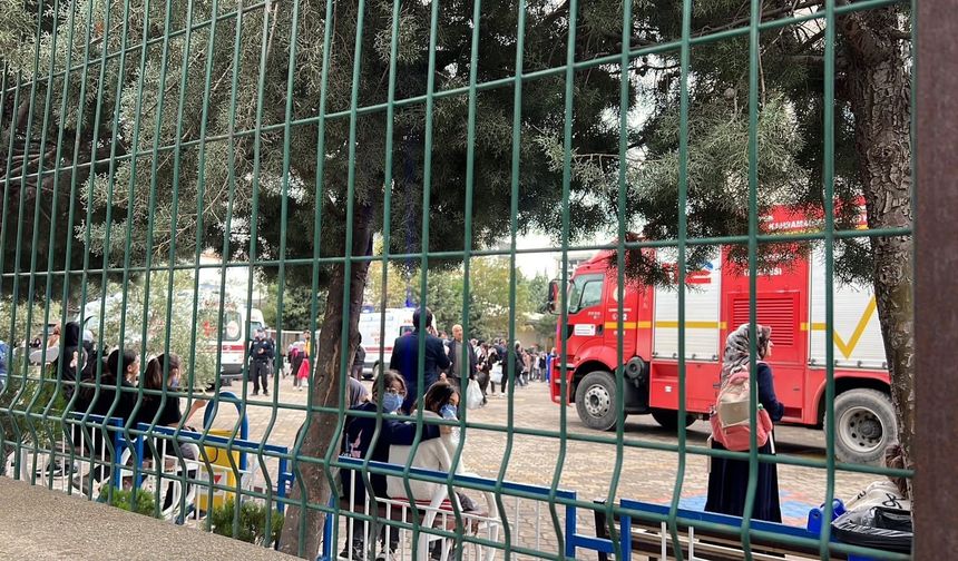 Kahramanmaraş’ta İki Okulda Tahliye: Öğrenciler Hastaneye Kaldırıldı