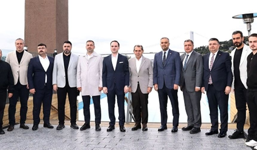 Dursun Özbek'ten Onikişubat Duygusallığı: "Ailemin Kökleri Maraş'a Dayanıyor"