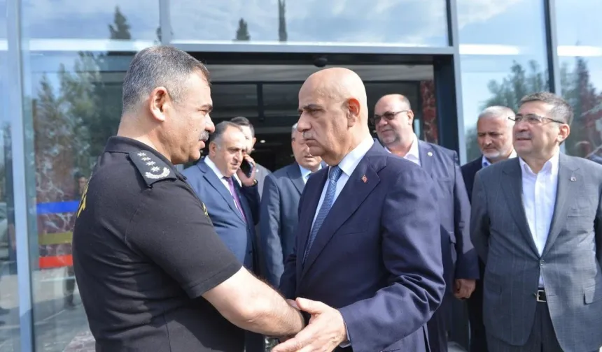 Vahit Kirişci'den İl Emniyet Müdürü Kalaycı'ya Yeni Görev Ziyareti
