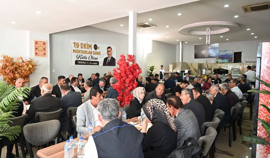 Türkoğlu Belediye Başkanı Mehmet Karaca, Muhtarlarla Bir Araya Geldi