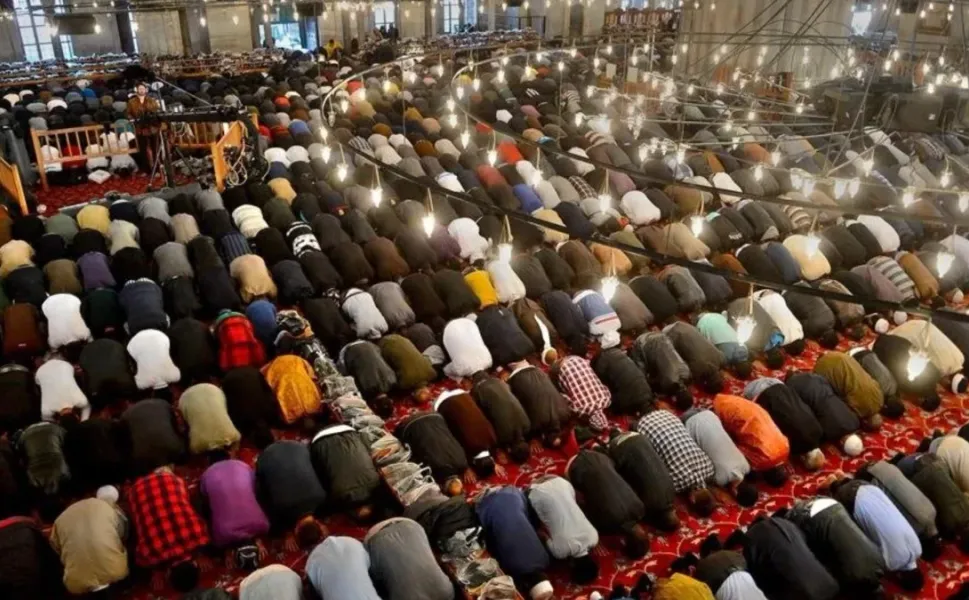 Kahramanmaraş Cuma Namazı Saati: 3 Nisan 2026 Namaz Vakitleri