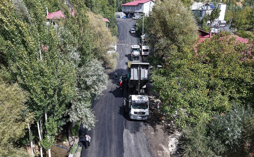 65 milyon TL’lik yol projesi Çağlayancerit’i şekillendiriyor