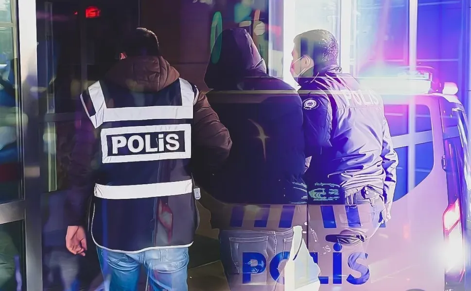 13 Yıllık Kaçış Son Buldu: Hırsızlık Zanlısı Dulkadiroğlu’nda Yakalandı