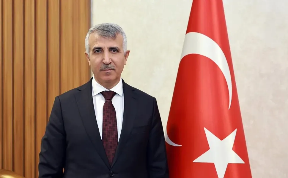 Vali Ünlüer'den 12 Mart İstiklal Marşı'nın Kabulü Mesajı