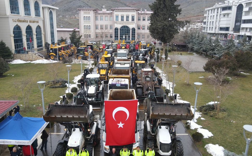 Türkoğlu’nda kar seferberliği vatandaştan tam not aldı