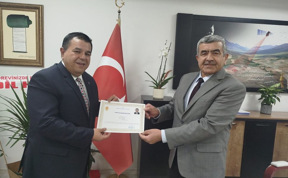 Kahramanmaraş Kadastro Müdürü Mustafa Dal’a Üstün Başarı Belgesi: Kadastroda Gurur Günü