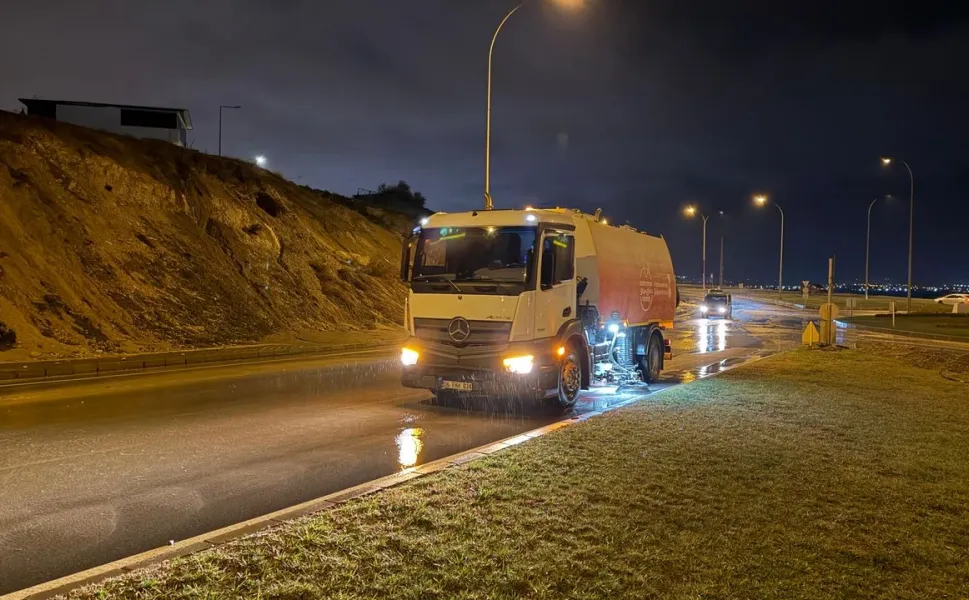 Kahramanmaraş'ta Sağanak Alarmı: Büyükşehir Ekipleri Uyku Uyımadı!