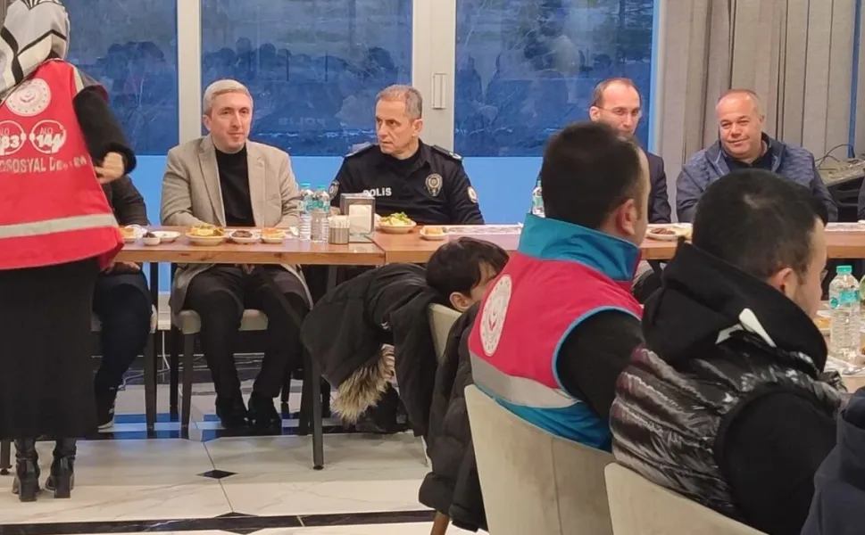 Dünya Yetimler Günü’nde Afşin’den Paylaşma Örneği: Çocuklar İftarda Buluştu