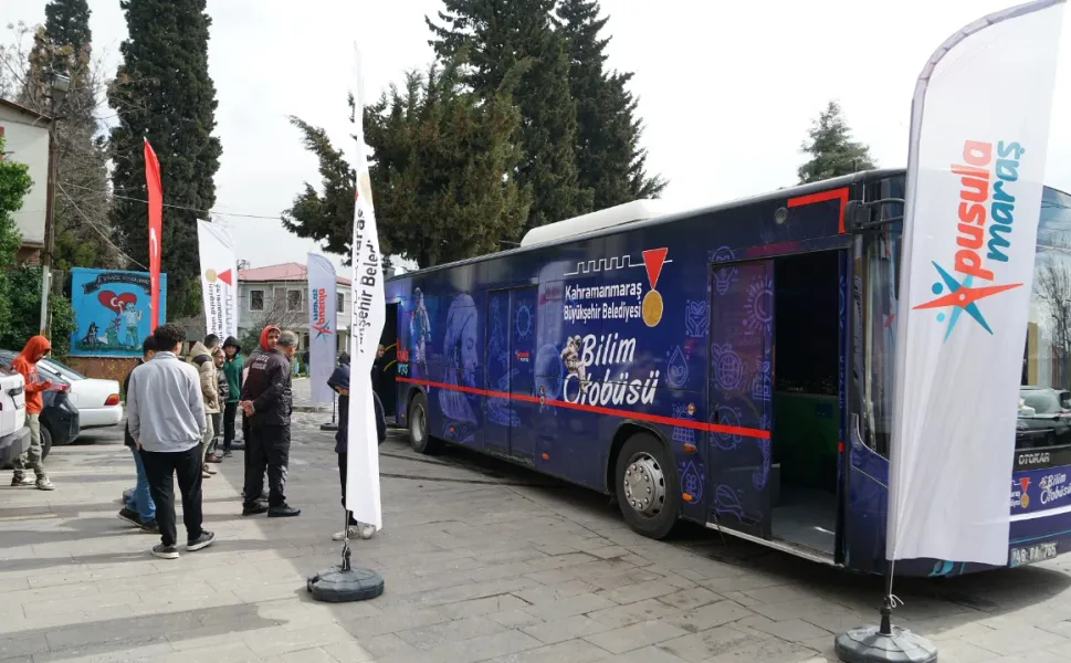 Kahramanmaraş Bilim Otobüsü Çocuk Evleri Sitesi'ni Ziyaret Etti