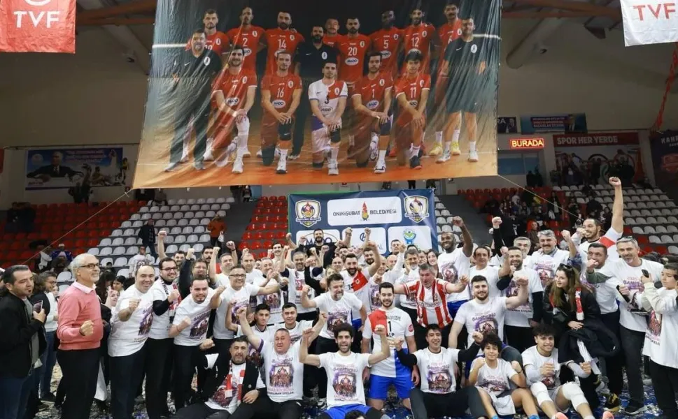 Onikişubat Belediyespor Efeler Ligi’nde! Şampiyonluk Kupası Kahramanmaraş’a Geldi