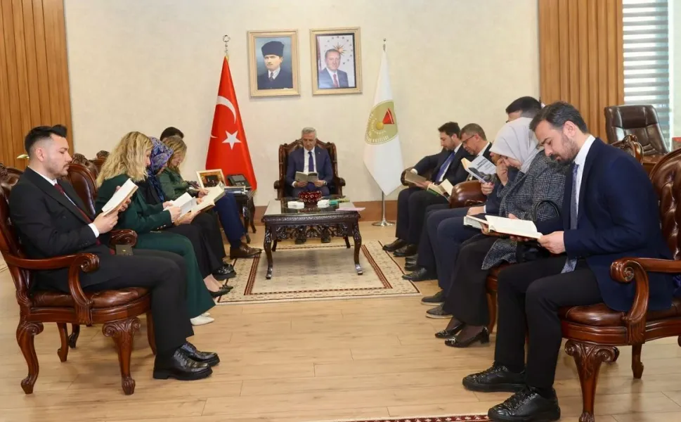 Kahramanmaraş'ta Okuma Seferberliği: Vali Ünlüer Öncülük Etti