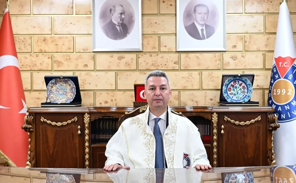 KSÜ'de bayrak değişimi: Prof. Dr. İbrahim Taner Okumuş görevi devraldı