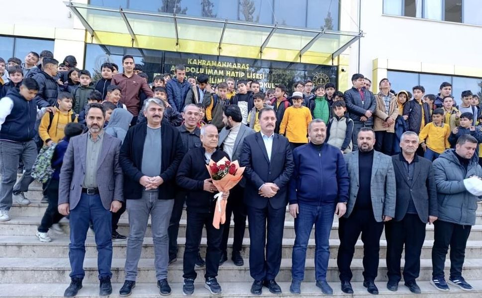 Kahramanmaraş'ta 40 yıllık öğretmenlik hayatı törenle sona erdi