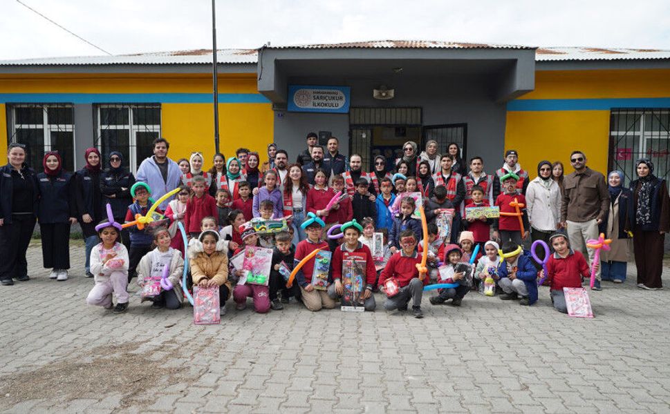 Kahramanmaraş Sarıçukur’da Çocuklara Bilim Sürprizi: Pusula Maraş Köy Okullarında!
