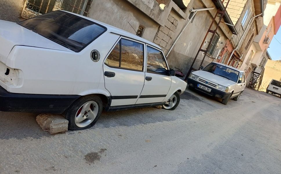 Kahramanmaraş'ta gece yarısı lastik vandalizmi: 2 aracın lastiklerini kesti