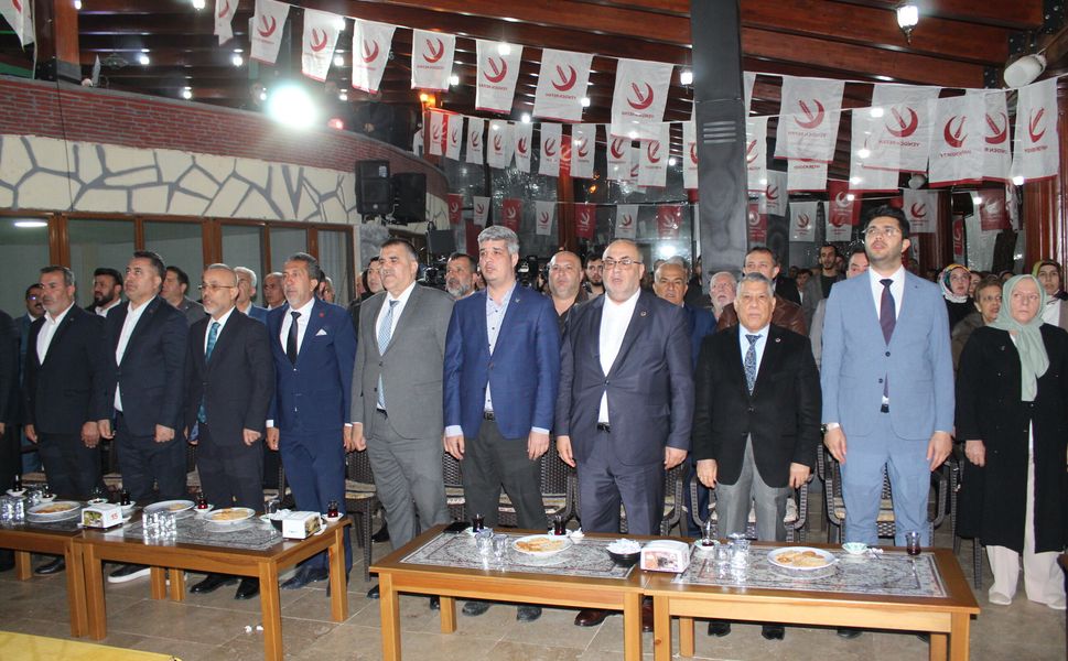 Kahramanmaraş’ta "İş Başa Düştü": Yeniden Refah’tan Gövde Gösterisi!