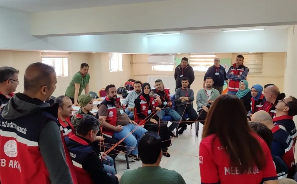 Kahramanmaraş'ta Öğretmenlere Kritik Eğitim: Afetlerde Çocuk Hakları Masaya Yatırıldı