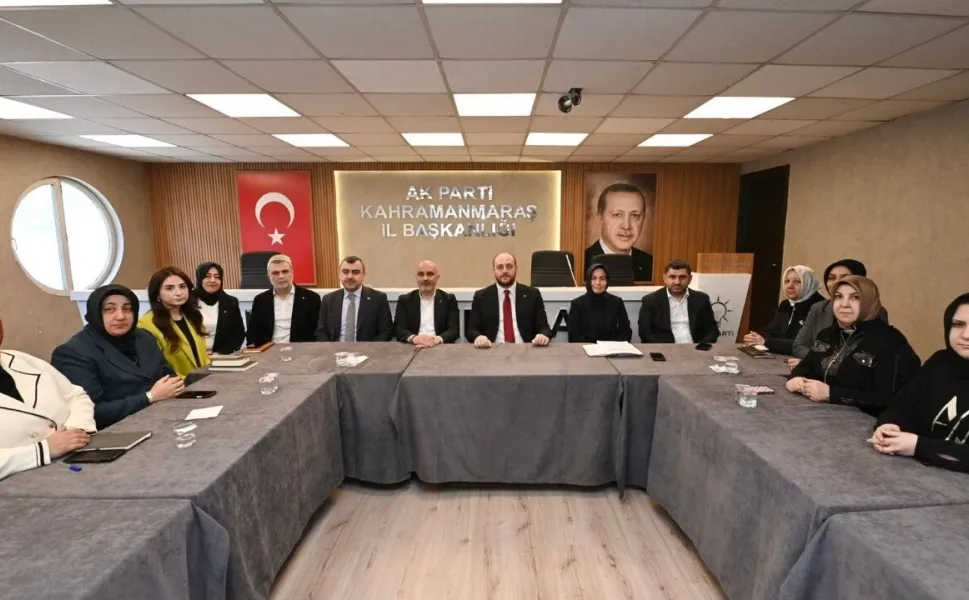 Kahramanmaraş AK Parti Teşkilatı’nda Hareketli Gün: Üst Düzey Heyetten Önemli Kararlar